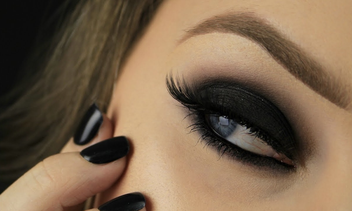 Black Eye Makeup.jpeg