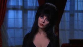 elvira_s_haunted_hills__2001_5805.jpg